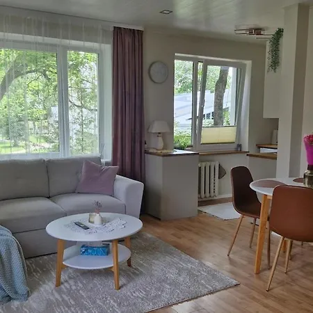 Cozy Near The Castle Apartman Kuressaare
